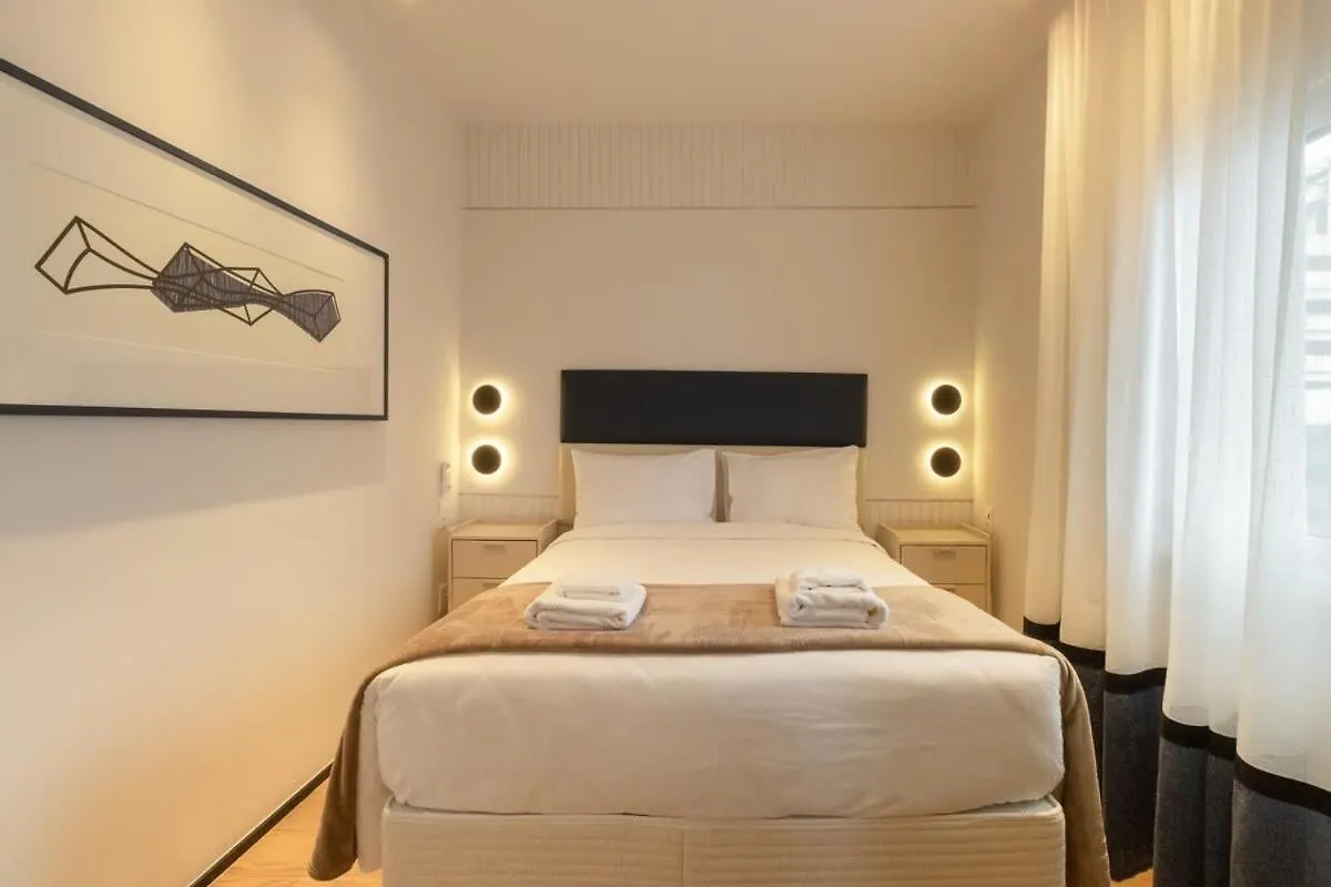 Bhomy Paulista - Duas Suites Completas Mr122 Sao Paulo 0*,  Brazil