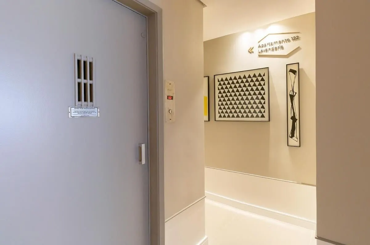 Bhomy Paulista - Duas Suites Completas Mr122 Sao Paulo 0*,  Brazil